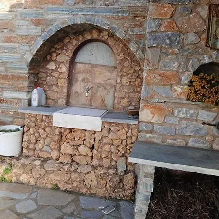 הוילה Tsakei Παραθαλασσιο Σπιτι Στην Εξοχη מראה חיצוני תמונה