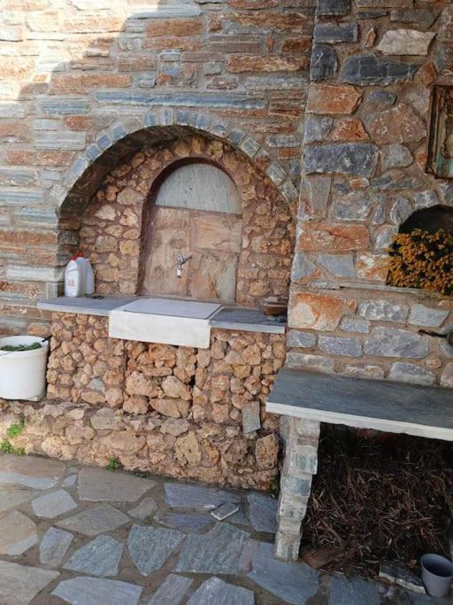 παραθαλασσιο σπιτι στην εξοχη Holiday home