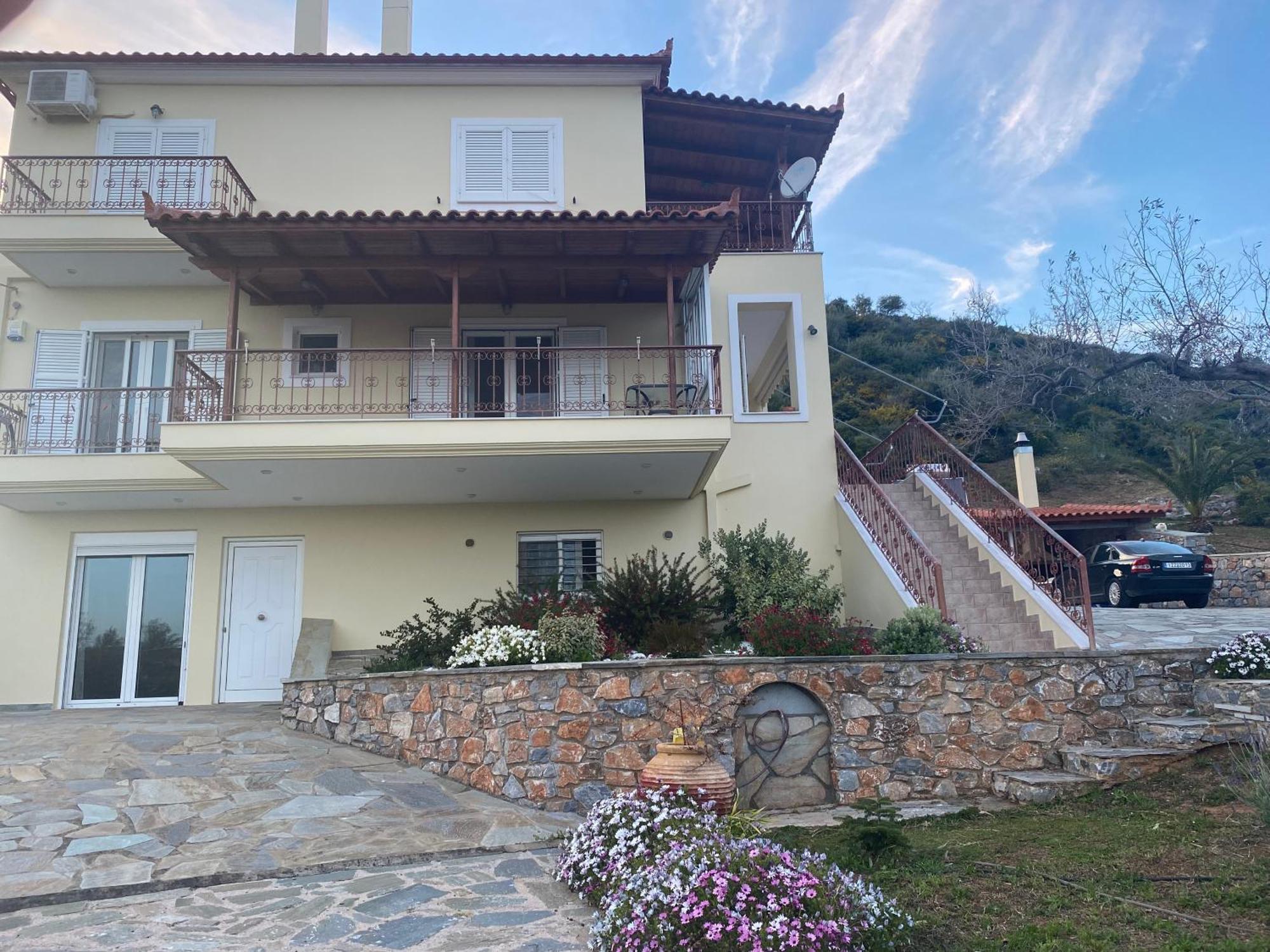 Holiday home παραθαλασσιο σπιτι στην εξοχη *